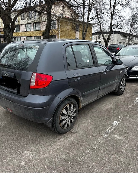 Hyundai Getz 2 of 3