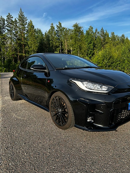 Toyota GR Yaris 3 of 6