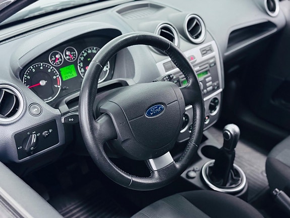 Ford Fiesta 7 of 15