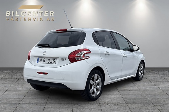 Peugeot 208 5 of 5