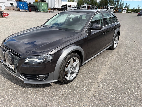 Audi A4 allroad 2 of 7