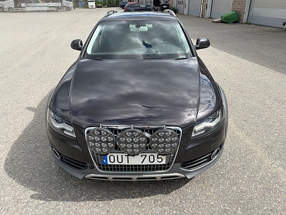 Audi A4 allroad 5 of 7