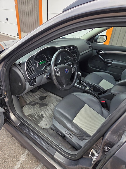 Saab 9-3 5 of 5