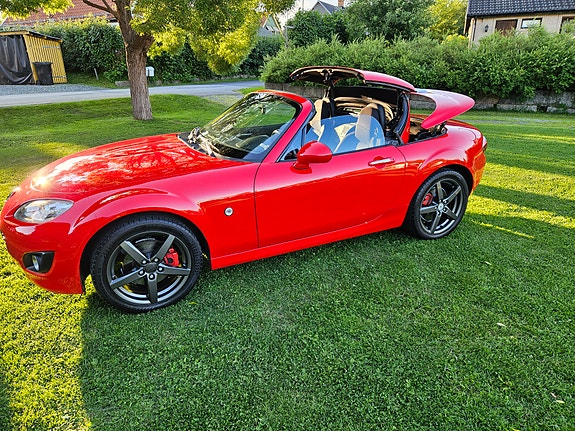 Mazda MX-5 5 of 9