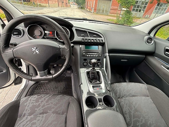 Peugeot 3008 5 of 5
