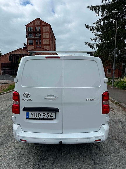 Toyota Proace 6 of 9