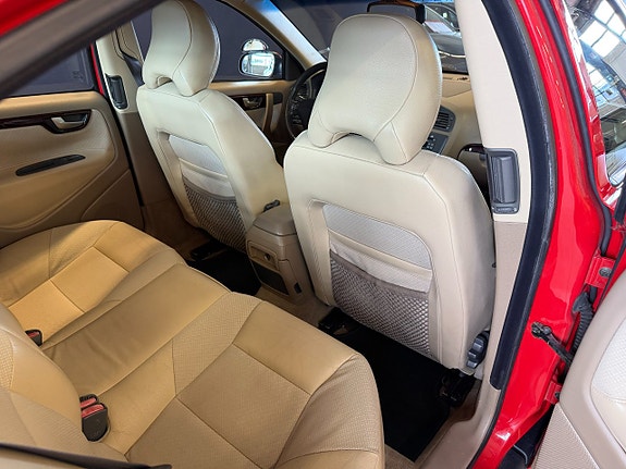 Volvo S60 15 of 21