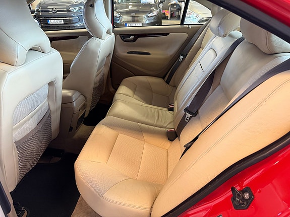 Volvo S60 12 of 21