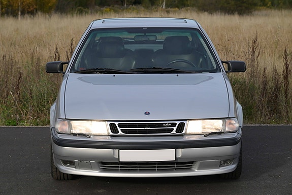 Saab 9000 2 of 5