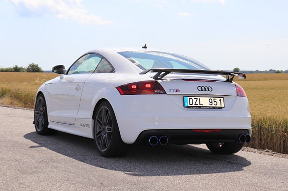 Audi TTS 2 of 5