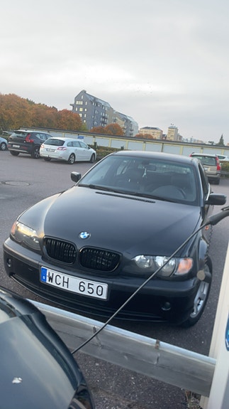 BMW 318i 6 of 9