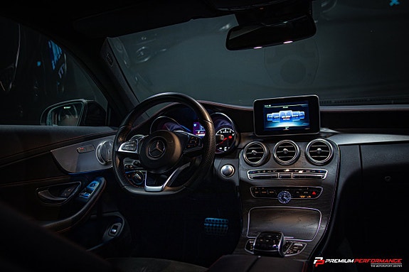 Mercedes-Benz C43 22 of 30