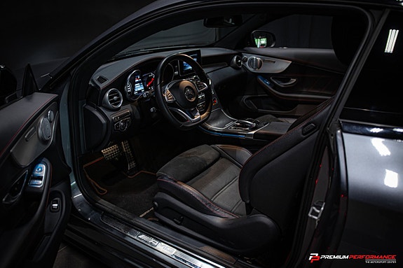 Mercedes-Benz C43 12 of 30