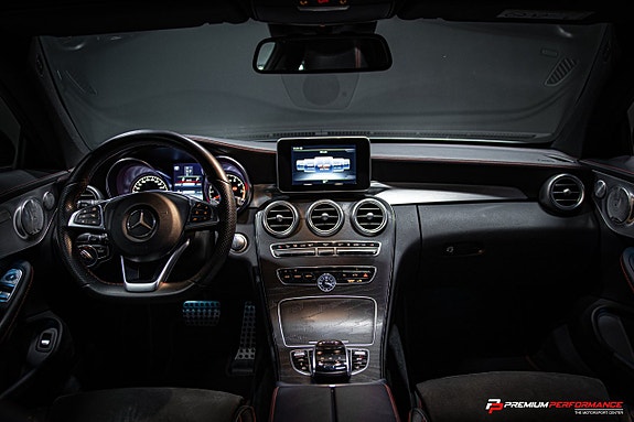 Mercedes-Benz C43 18 of 30