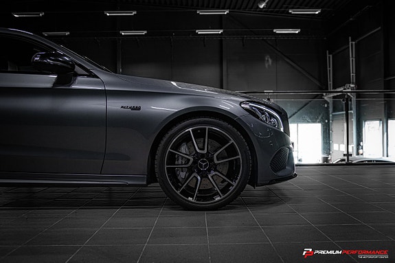 Mercedes-Benz C43 6 of 30