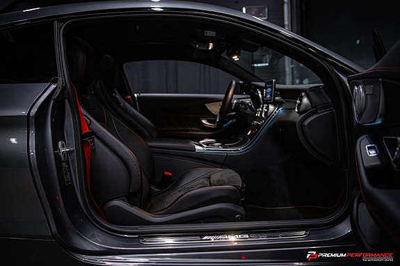 Mercedes-Benz C43 25 of 30