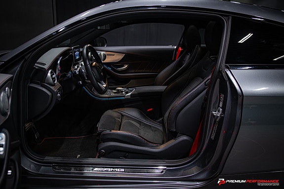 Mercedes-Benz C43 13 of 30