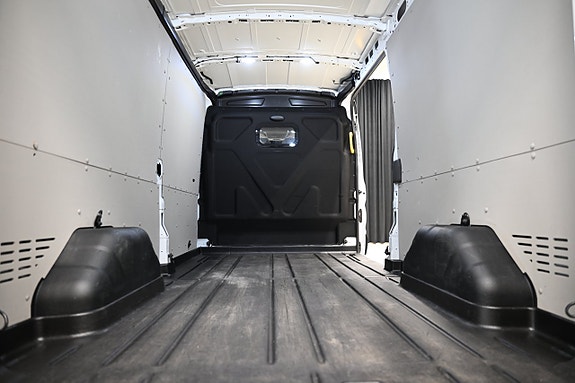 Ford Transit 7 of 29