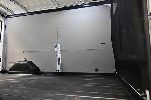 Ford Transit 8 of 29