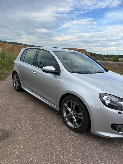 Volkswagen Golf VI 4 of 5