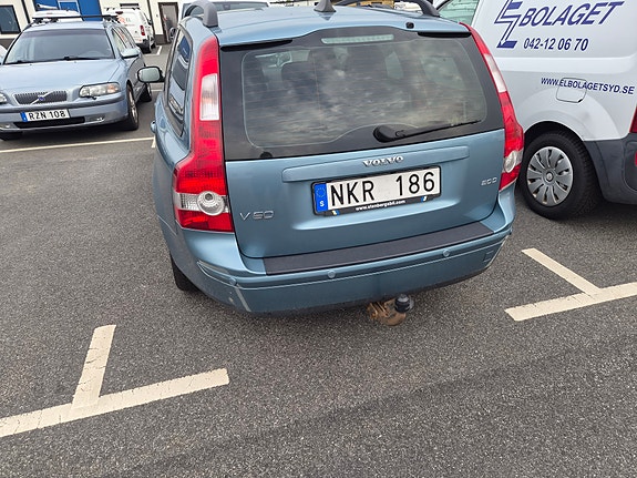 Volvo V50 3 of 4