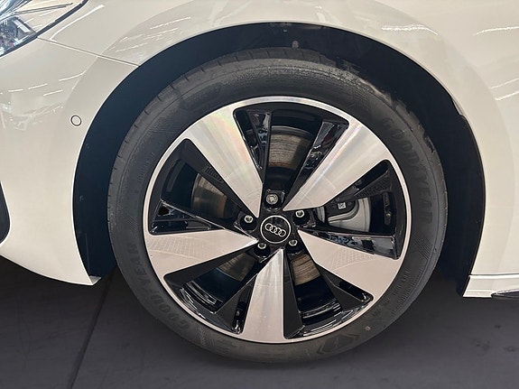 Audi A5 6 of 18