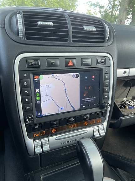 Porsche Cayenne Turbo 24 of 25