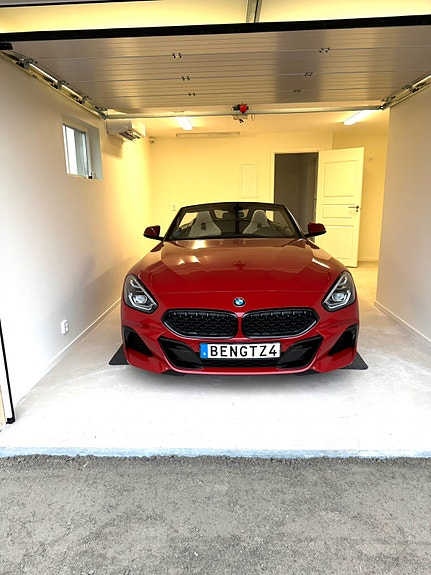BMW Z4 2 of 5