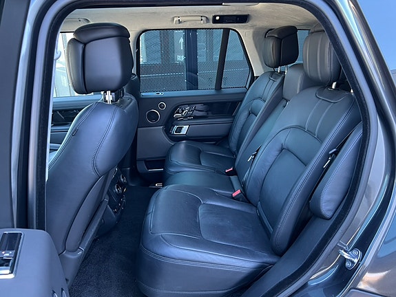 Land Rover Range Rover 6 of 11