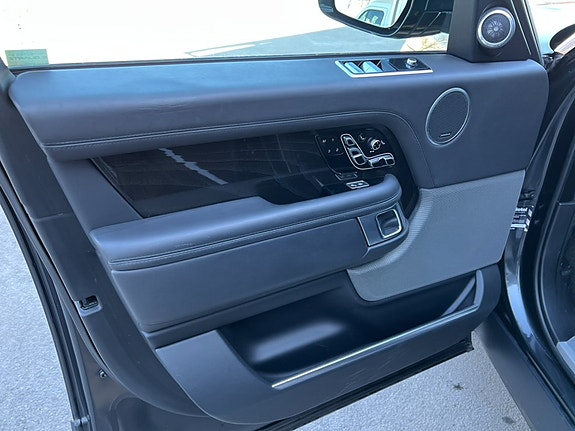 Land Rover Range Rover 10 of 11