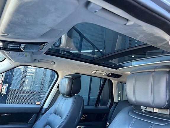 Land Rover Range Rover 8 of 11