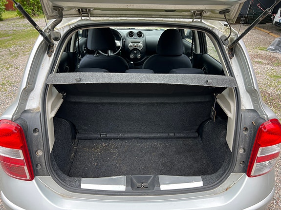 Nissan Micra 10 of 14