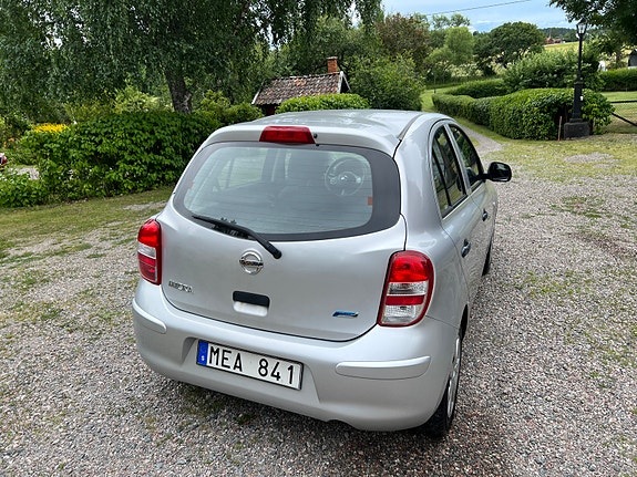 Nissan Micra 3 of 5