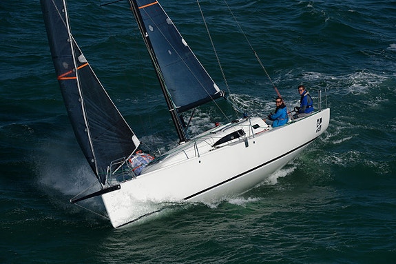 J/99 — View photo 1