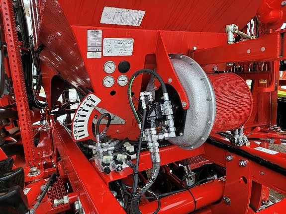 Horsch Pronto 8 DC G&F, Samsådd 13 of 23