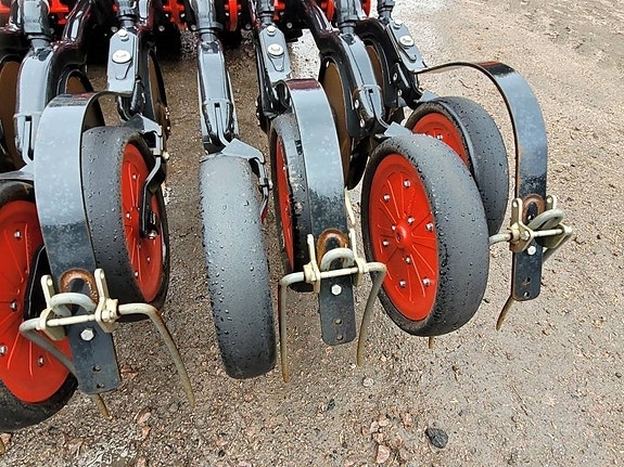 Horsch Pronto 8 DC G&F, Samsådd 10 of 23