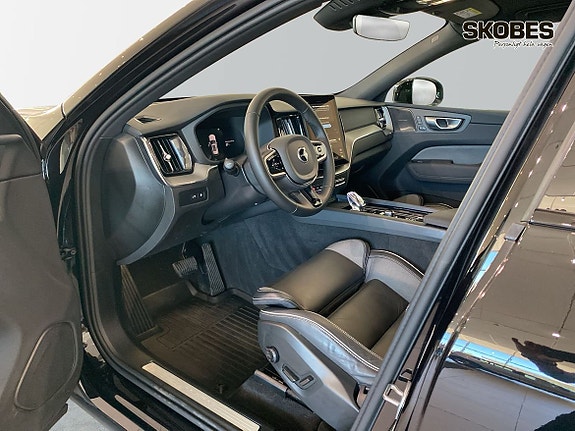 Volvo XC60 9 of 27