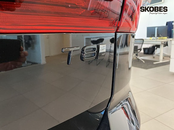 Volvo XC60 20 of 27