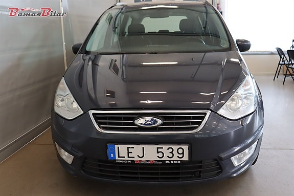 Ford Galaxy 2 of 5