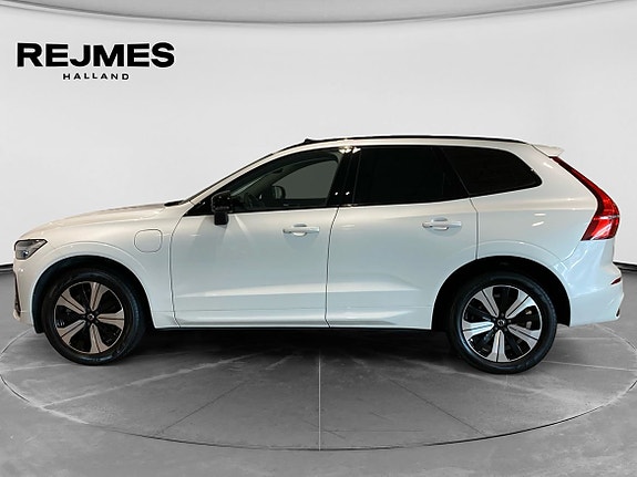 Volvo XC60 2 of 5