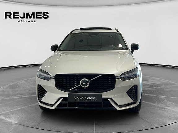 Volvo XC60 3 of 5