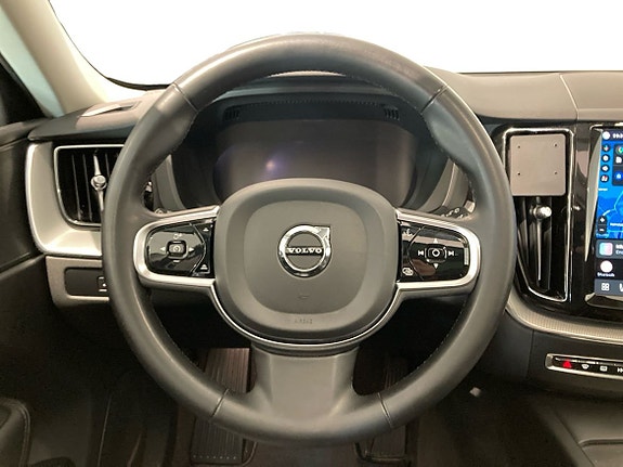 Volvo XC60 9 of 15