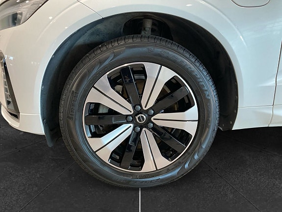 Volvo XC60 8 of 15
