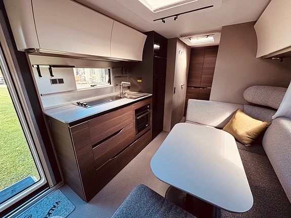 Adria Alpina 663 PT 6 of 10