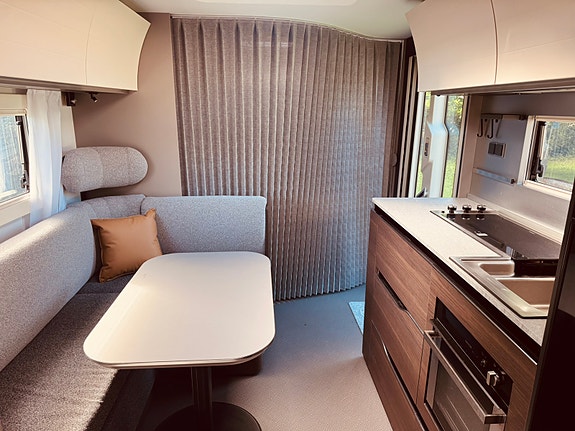 Adria Alpina 663 PT 5 of 10