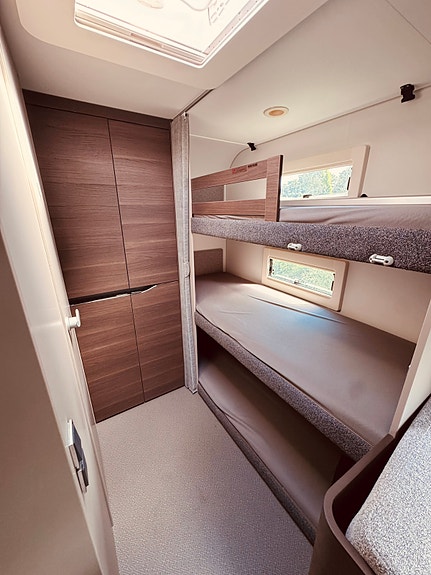 Adria Alpina 663 PT 7 of 10