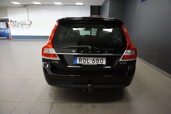 Volvo V70 7 of 21