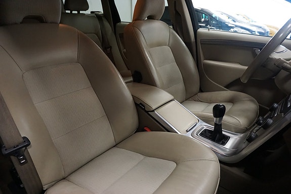 Volvo V70 15 of 21