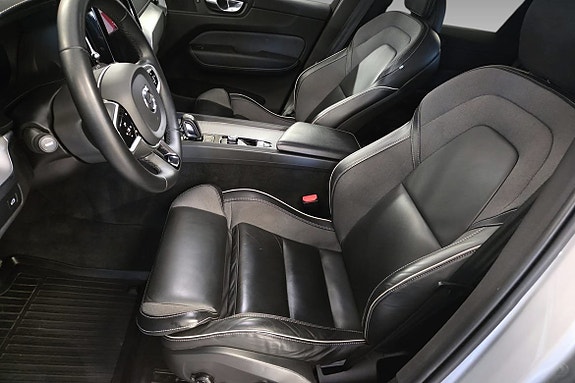 Volvo XC60 13 of 15
