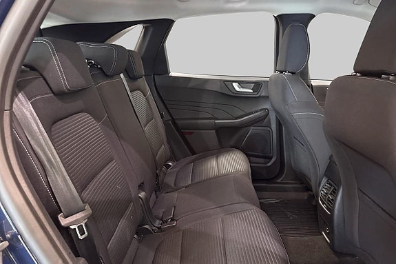 Ford Kuga 5 of 5